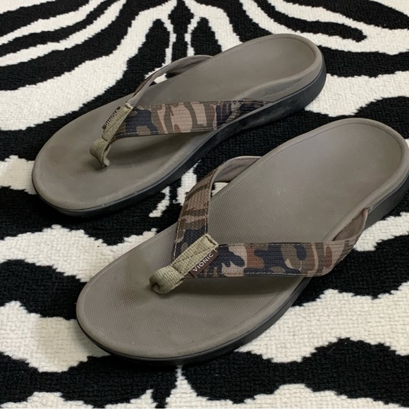 Vionic Islander Toe Post Sandal Flip Flop in Camo Size 10 - Picture 6 of 16